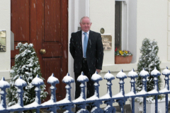 manager_in_snow